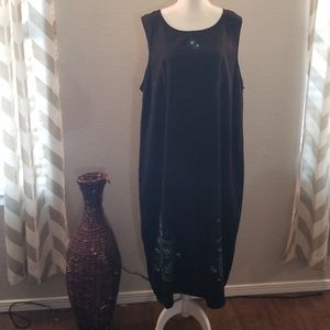 Black shift dress
